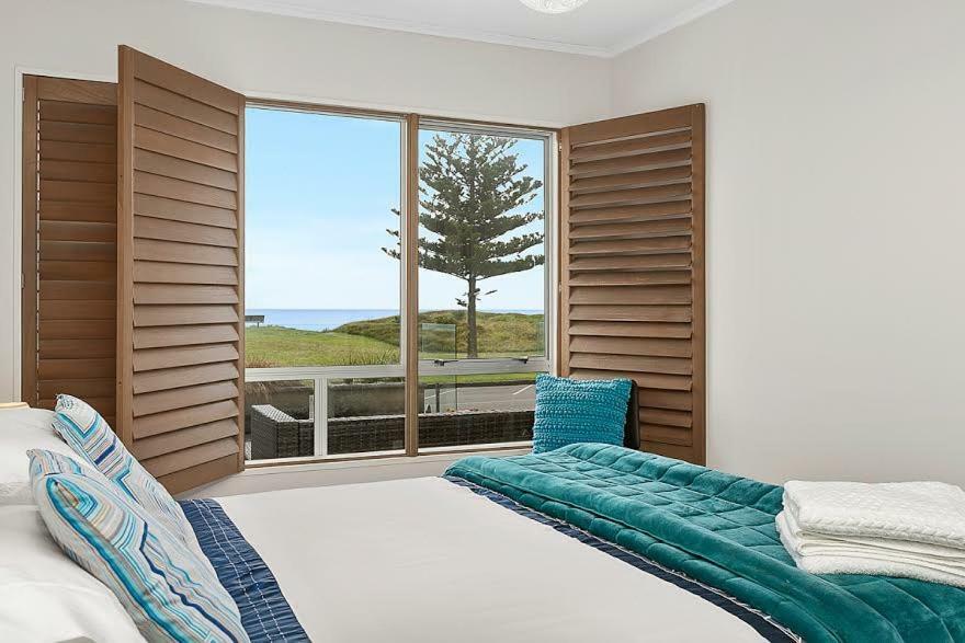 Beachfront Location Apartment Маунт Маунгануи Екстериор снимка